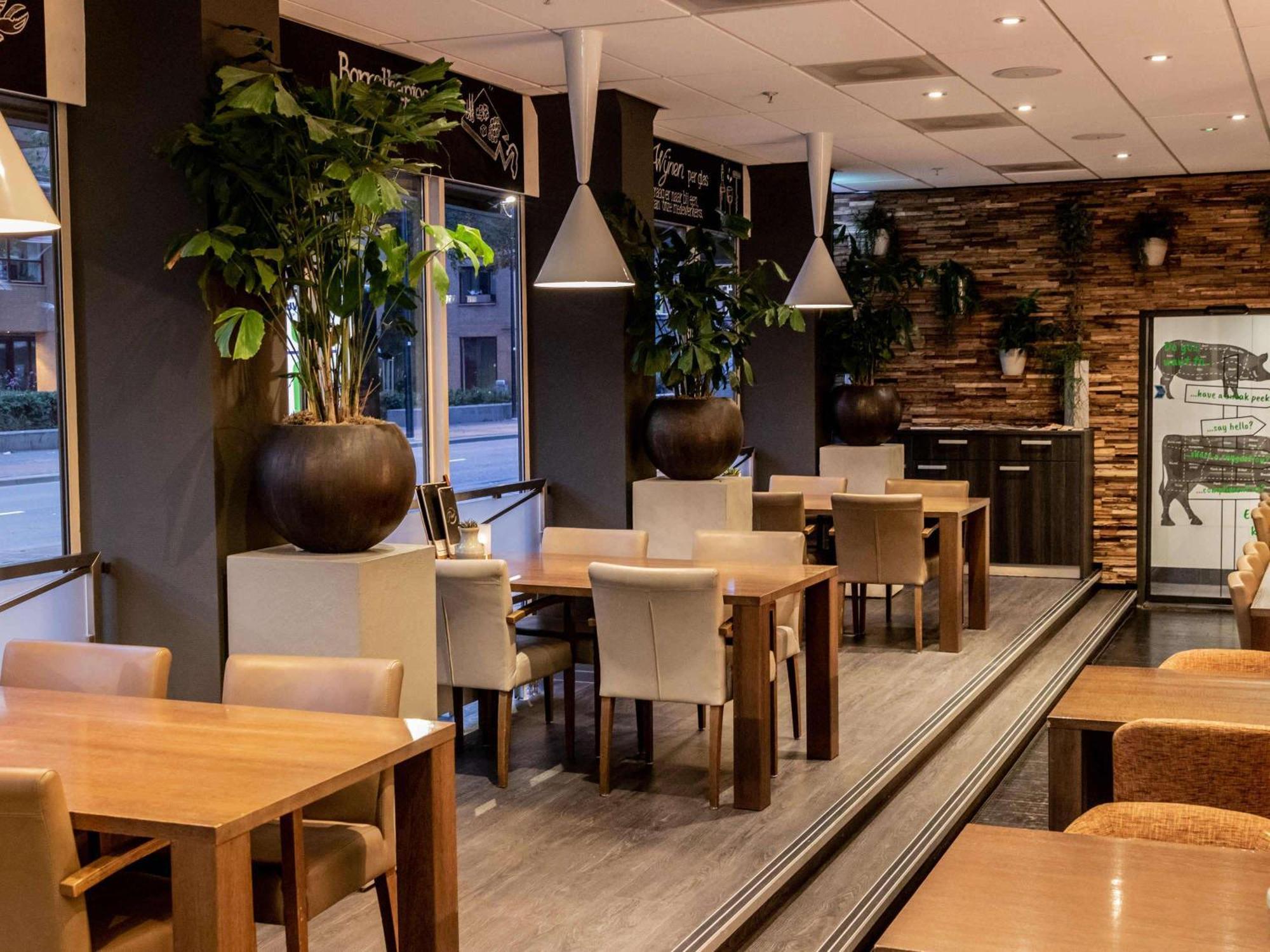 Mercure Hotel Tilburg Centrum Buitenkant foto