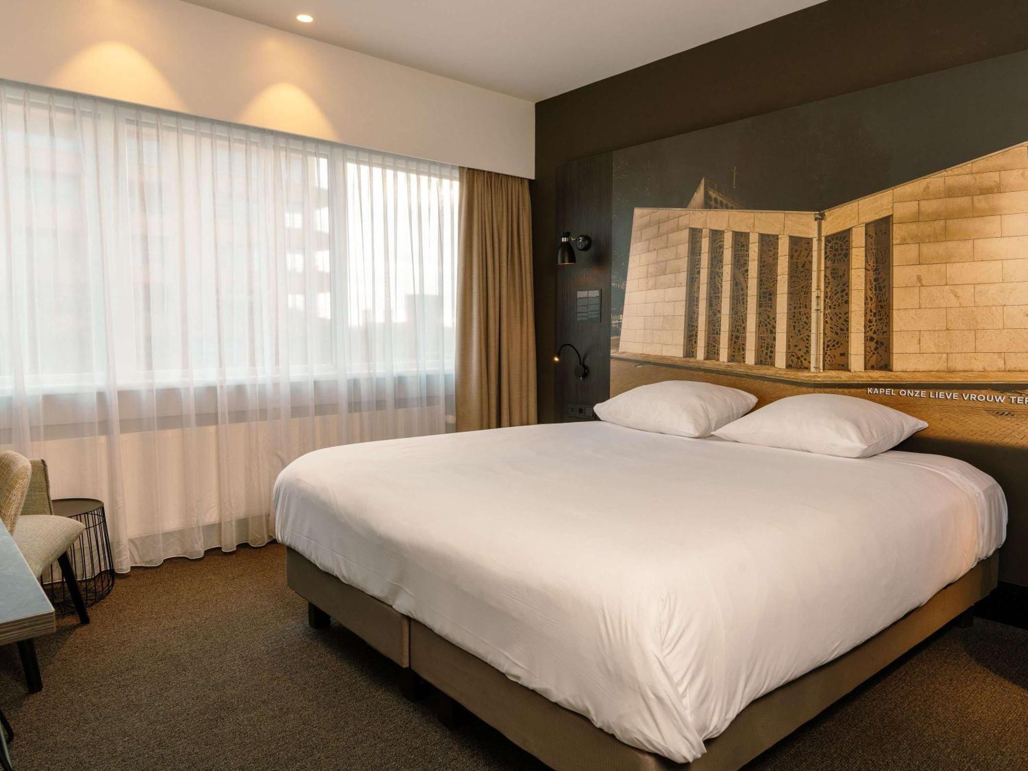 Mercure Hotel Tilburg Centrum Buitenkant foto
