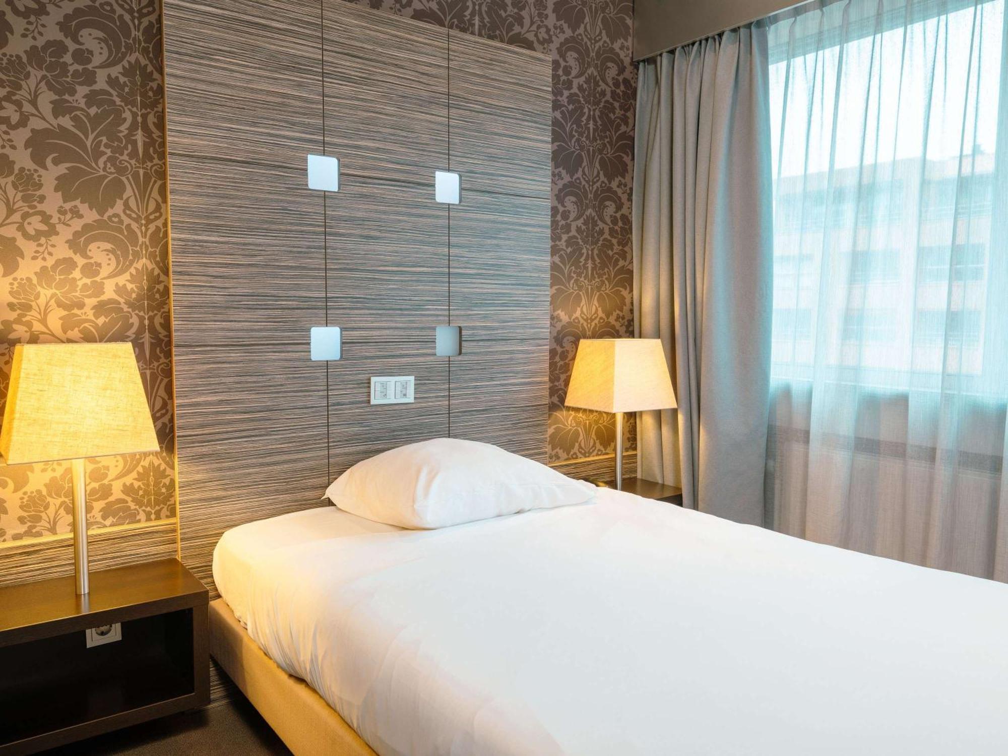 Mercure Hotel Tilburg Centrum Buitenkant foto